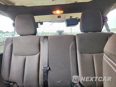 Zdjęcie 10 z 13 samochodu: 2015 JEEP WRANGLER UNLIMITED SAHARA VIN:1C4BJWEG5FL514738 - miniatura