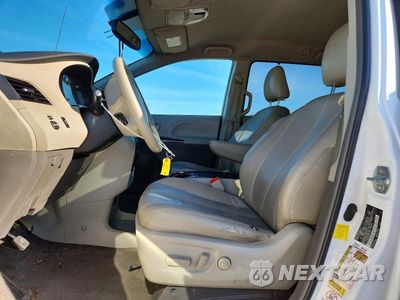 Zdjęcie 7 z 14 samochodu: 2011 TOYOTA SIENNA LE VIN:5TDKK3DC6BS175104 - miniatura