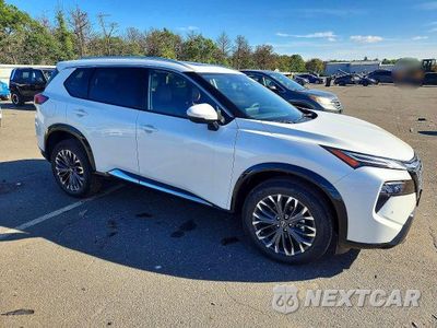 Czwarte zdjęcie samochodu z boku: 2026 NISSAN ROGUE PLATINUM VIN:JN8BT3DD8TW321546 - miniatura