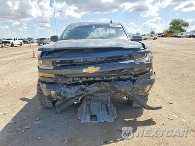 Piąte zdjęcie samochodu w środku: 2017 CHEVROLET SILVERADO LT VIN:3GCUKRECXHG253014 - miniatura