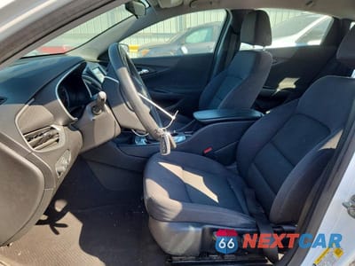 Zdjęcie 7 z 13 samochodu: 2017 CHEVROLET MALIBU LS VIN:1G1ZB5ST4HF226873 - miniatura