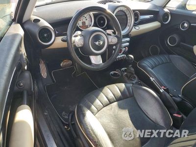 Zdjęcie 8 z 12 samochodu: 2009 MINI COOPER S VIN:WMWMF73509TW82631 - miniatura