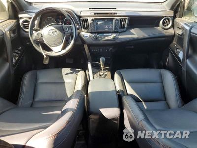 Zdjęcie 8 z 14 samochodu: 2018 TOYOTA RAV4 HV SE VIN:JTMJJREV9JD238322 - miniatura
