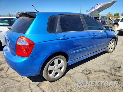 Trzecie zdjęcie samochodu z tyłu: 2008 KIA SPECTRA SPECTRA5 SX VIN:KNAFE162585021433 - miniatura