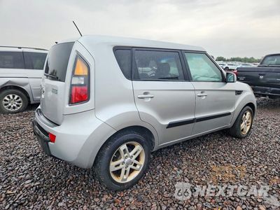 Trzecie zdjęcie samochodu z tyłu: 2011 KIA SOUL + VIN:KNDJT2A24B7294018 - miniatura