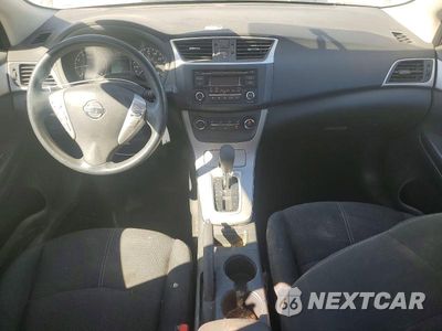 Zdjęcie 8 z 12 samochodu: 2015 NISSAN SENTRA S VIN:3N1AB7AP3FY329876 - miniatura