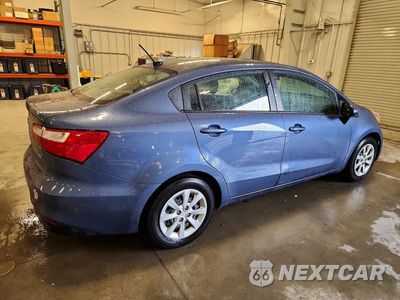 Trzecie zdjęcie samochodu z tyłu: 2016 KIA RIO LX VIN:KNADM4A37G6681574 - miniatura