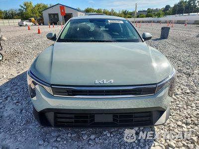 Piąte zdjęcie samochodu w środku: 2025 KIA K4 LXS VIN:3KPFT4DE7SE213620 - miniatura