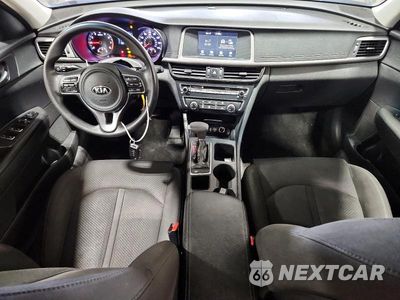 Zdjęcie 8 z 12 samochodu: 2018 KIA OPTIMA LX VIN:5XXGT4L34JG186323 - miniatura