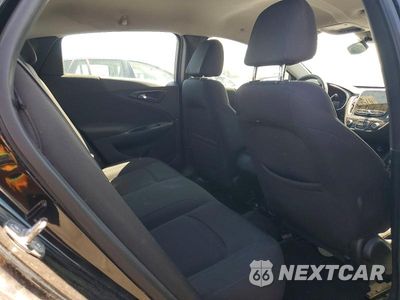 Zdjęcie 10 z 12 samochodu: 2019 CHEVROLET MALIBU LS VIN:1G1ZB5ST1KF214381 - miniatura