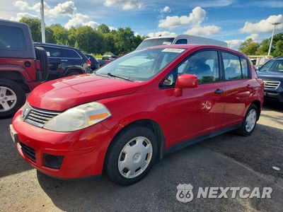 2007 NISSAN VERSA 1.8 S 3N1BC13E67L414865 - główne zdjęcie licytacji z USA - miniatura