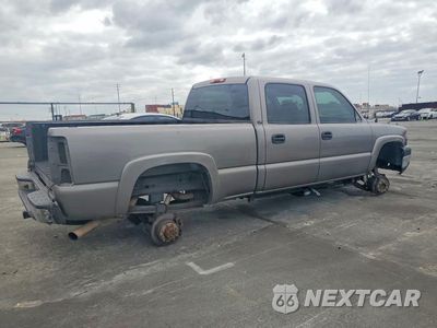 Trzecie zdjęcie samochodu z tyłu: 2006 CHEVROLET SILVERADO C2500 HEAVY DUTY VIN:1GCHC23U26F146524 - miniatura