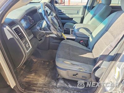 Zdjęcie 7 z 12 samochodu: 2014 RAM 3500 SLT VIN:3C63R3HJ9EG311180 - miniatura