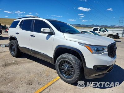 Czwarte zdjęcie samochodu z boku: 2019 GMC ACADIA DENALI VIN:1GKKNXLS3KZ102055 - miniatura
