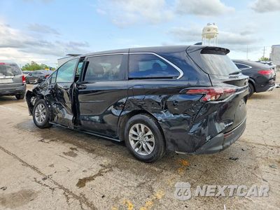 Drugie zdjęcie samochodu z przodu: 2026 TOYOTA SIENNA LE VIN:5TDKSKFC8TS232833 - miniatura