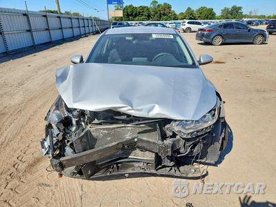 Piąte zdjęcie samochodu w środku: 2020 KIA FORTE LXS VIN:3KPF24AD9LE152285 - miniatura