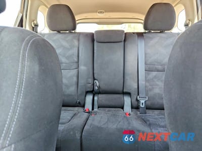 Zdjęcie 10 z 14 samochodu: 2015 NISSAN ROGUE S VIN:KNMAT2MV8FP538412 - miniatura