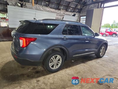 Trzecie zdjęcie samochodu z tyłu: 2021 FORD EXPLORER XLT VIN:1FMSK8DHXMGA90350 - miniatura