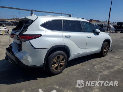 Trzecie zdjęcie samochodu z tyłu: 2023 TOYOTA HIGHLANDER HYBRID BRONZE EDITION VIN:5TDABRCH4PS566383 - miniatura