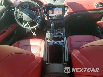 Zdjęcie 8 z 12 samochodu: 2021 MASERATI GHIBLI S VIN:ZAM57YTSXM1365942 - miniatura