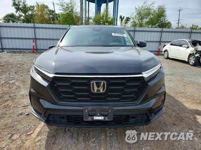 Piąte zdjęcie samochodu w środku: 2023 HONDA CR-V EX VIN:2HKRS4H47PH436678 - miniatura