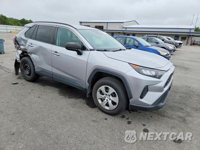 Czwarte zdjęcie samochodu z boku: 2020 TOYOTA RAV4 LE VIN:2T3F1RFV5LW092799 - miniatura