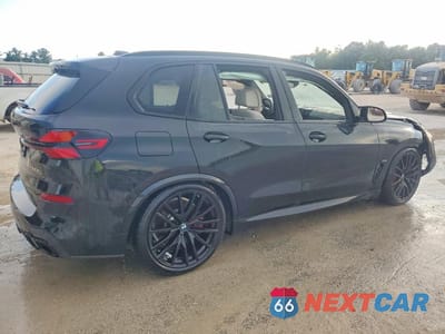 Trzecie zdjęcie samochodu z tyłu: 2026 BMW X5 M60I VIN:5UX33EU07T9170107 - miniatura