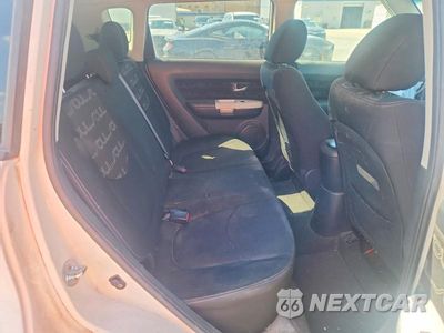Zdjęcie 10 z 13 samochodu: 2012 KIA SOUL + VIN:KNDJT2A61C7358858 - miniatura