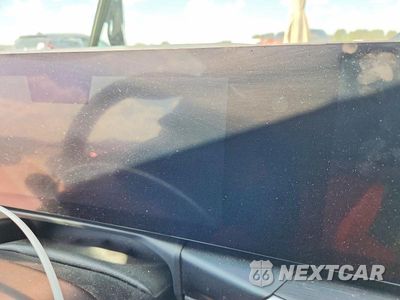 Zdjęcie 9 z 12 samochodu: 2024 BMW 330I VIN:3MW69FF05R8E28432 - miniatura
