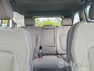 Zdjęcie 10 z 13 samochodu: 2024 JEEP GRAND CHEROKEE LAREDO VIN:1C4RJHAG4R8570015 - miniatura