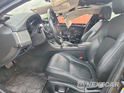 Zdjęcie 7 z 13 samochodu: 2020 JAGUAR XF PREMIUM VIN:SAJBJ4FX3LCY83114 - miniatura