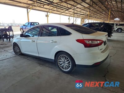 Drugie zdjęcie samochodu z przodu: 2014 FORD FOCUS TREND VIN:WF0HP4L20E4105430 - miniatura