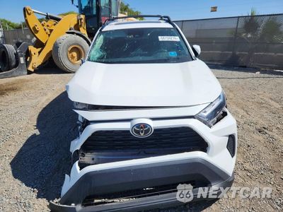 Piąte zdjęcie samochodu w środku: 2024 TOYOTA RAV4 XLE VIN:2T3P1RFV1RW459078 - miniatura