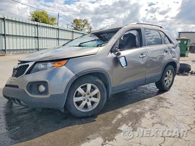2013 KIA SORENTO LX 5XYKT3A61DG370247 - główne zdjęcie licytacji z USA - miniatura