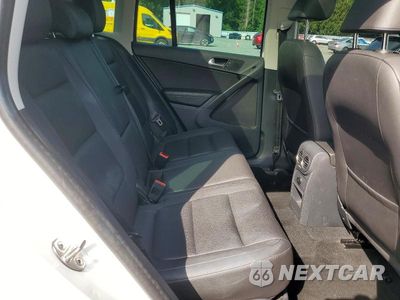 Zdjęcie 11 z 13 samochodu: 2015 VOLKSWAGEN TIGUAN S VIN:WVGBV7AX9FW563922 - miniatura