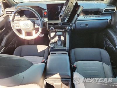 Zdjęcie 8 z 13 samochodu: 2024 TOYOTA TACOMA TRD SPORT VIN:3TMLB5JN6RM018270 - miniatura