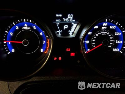 Zdjęcie 9 z 12 samochodu: 2013 HYUNDAI ELANTRA GLS VIN:5NPDH4AE0DH449201 - miniatura