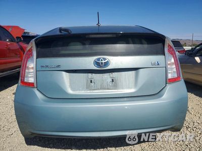 Zdjęcie 6 z 12 samochodu: 2015 TOYOTA PRIUS FOUR VIN:JTDKN3DU5F1936028 - miniatura