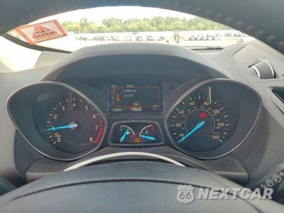 Zdjęcie 9 z 13 samochodu: 2019 FORD ESCAPE SE VIN:1FMCU9GD3KUC09223 - miniatura