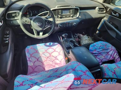 Zdjęcie 8 z 13 samochodu: 2016 KIA SORENTO LX VIN:5XYPG4A30GG016455 - miniatura