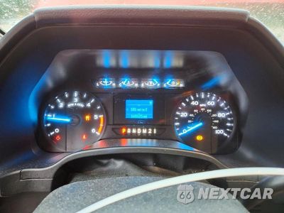 Zdjęcie 9 z 13 samochodu: 2017 FORD F550 SUPER DUTY BOX TRUCK VIN:1FDUF5GY5HED61162 - miniatura