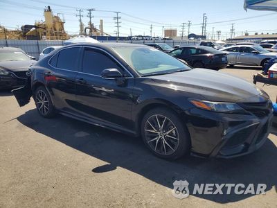 Czwarte zdjęcie samochodu z boku: 2024 TOYOTA CAMRY SE VIN:4T1G11AK2RU873025 - miniatura