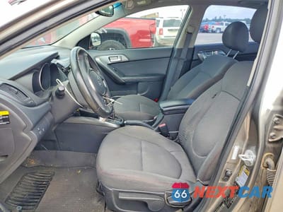 Zdjęcie 7 z 12 samochodu: 2011 KIA FORTE SX VIN:KNAFW4A36B5317213 - miniatura