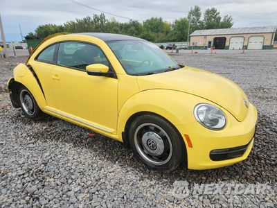 Czwarte zdjęcie samochodu z boku: 2012 VOLKSWAGEN BEETLE VIN:3VWJX7AT3CM655124 - miniatura