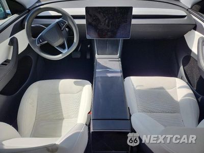 Zdjęcie 8 z 12 samochodu: 2026 TESLA MODEL Y VIN:7SAYGDEEXTA409915 - miniatura
