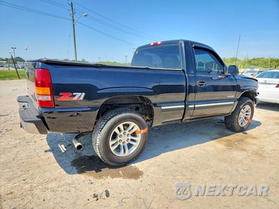Trzecie zdjęcie samochodu z tyłu: 2000 CHEVROLET SILVERADO K1500 VIN:1GCEK14T0YZ101895 - miniatura