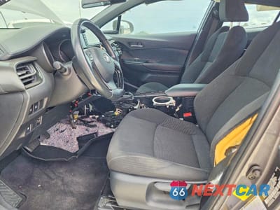 Zdjęcie 7 z 13 samochodu: 2018 TOYOTA C-HR XLE VIN:NMTKHMBXXJR059105 - miniatura