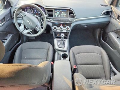 Zdjęcie 8 z 13 samochodu: 2019 HYUNDAI ELANTRA SEL VIN:5NPD84LF0KH412975 - miniatura