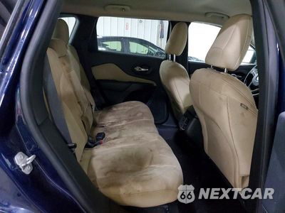 Zdjęcie 11 z 14 samochodu: 2015 JEEP CHEROKEE LATITUDE VIN:1C4PJMCS9FW538573 - miniatura