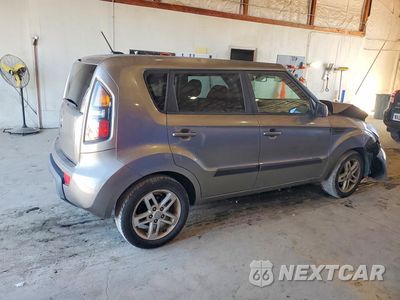 Trzecie zdjęcie samochodu z tyłu: 2011 KIA SOUL + VIN:KNDJT2A27B7204554 - miniatura